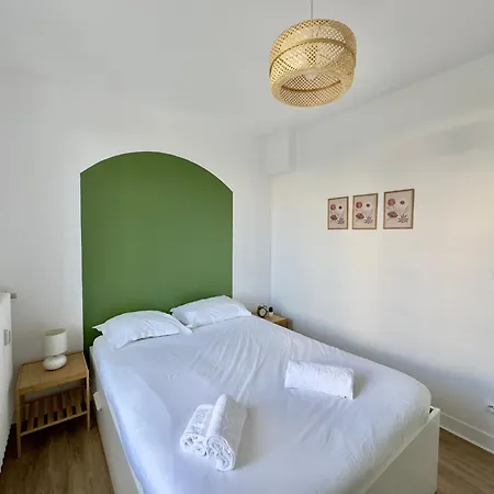 Spacieux 3 Au Pied De La Gare Apartment *