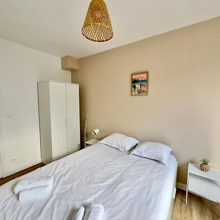 Apartment Spacieux 3 Au Pied De La Gare