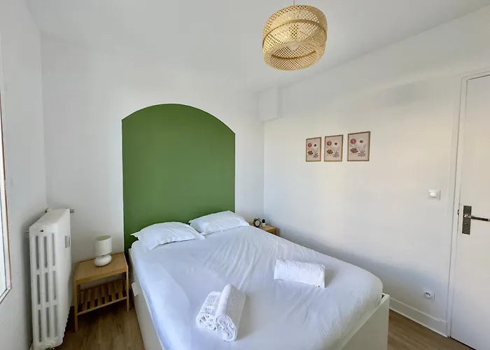 Spacieux 3 Au Pied De La Gare Appartement *